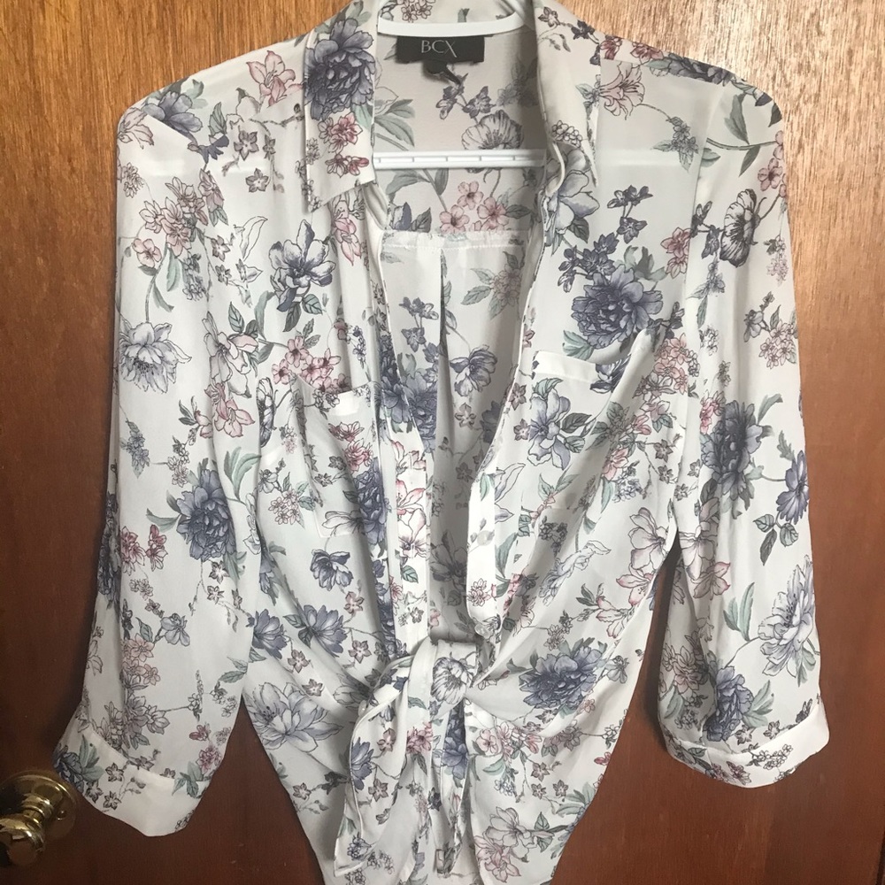 Floral fresh Button-down Top